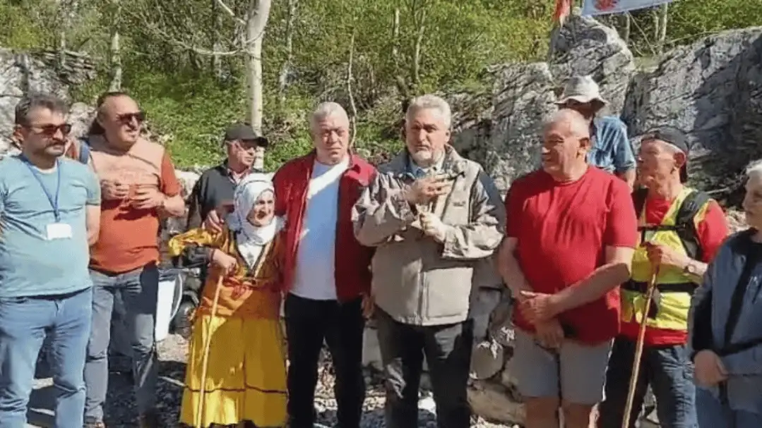 Artvin'in Bazgiret köyünde maden şirketinin ruhsat süresinin uzatılması protesto edildi