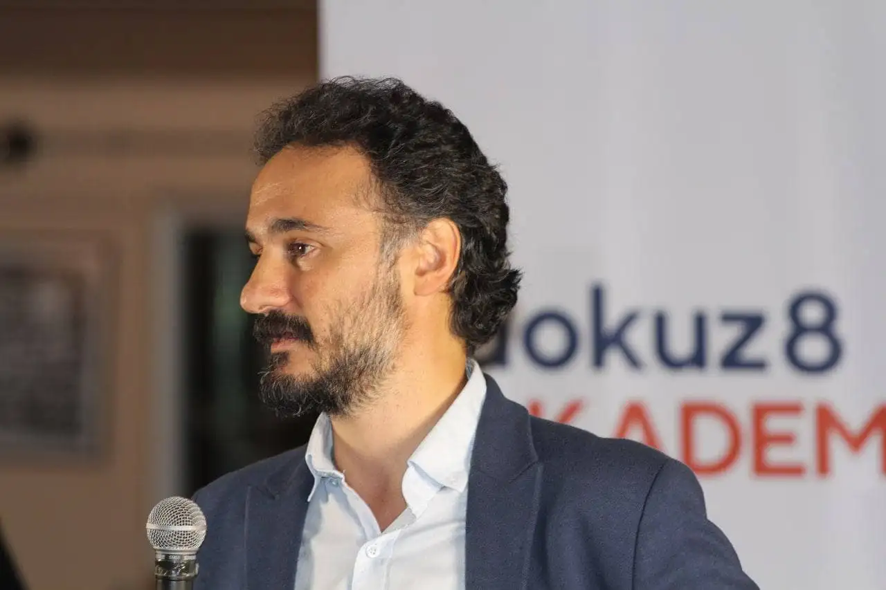 dokuz8NEWS will serve a constitutive role in the period when media will be re-established as well