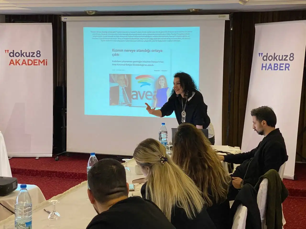 Yerel gazeteciler ve yurttaş haberciler seçim güvenliği ve seçim haberciliği için Diyarbakır'da buluşuyor