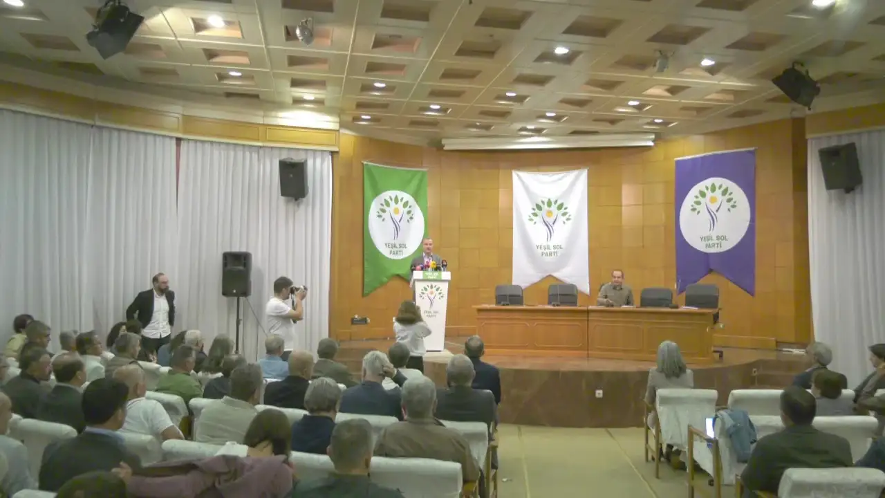 Yeşil Sol Parti Eş Sözcüsü İbrahim Akın: İki kişiden birinin itiraz ettiği bir seçim süreci gerçekleşti