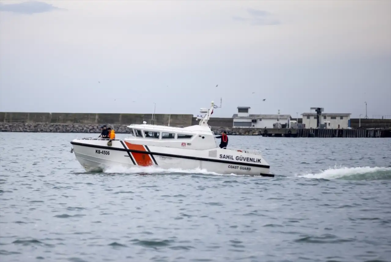 Zonguldak'ta batan geminin kayıp personeli 74 gündür bulunamadı