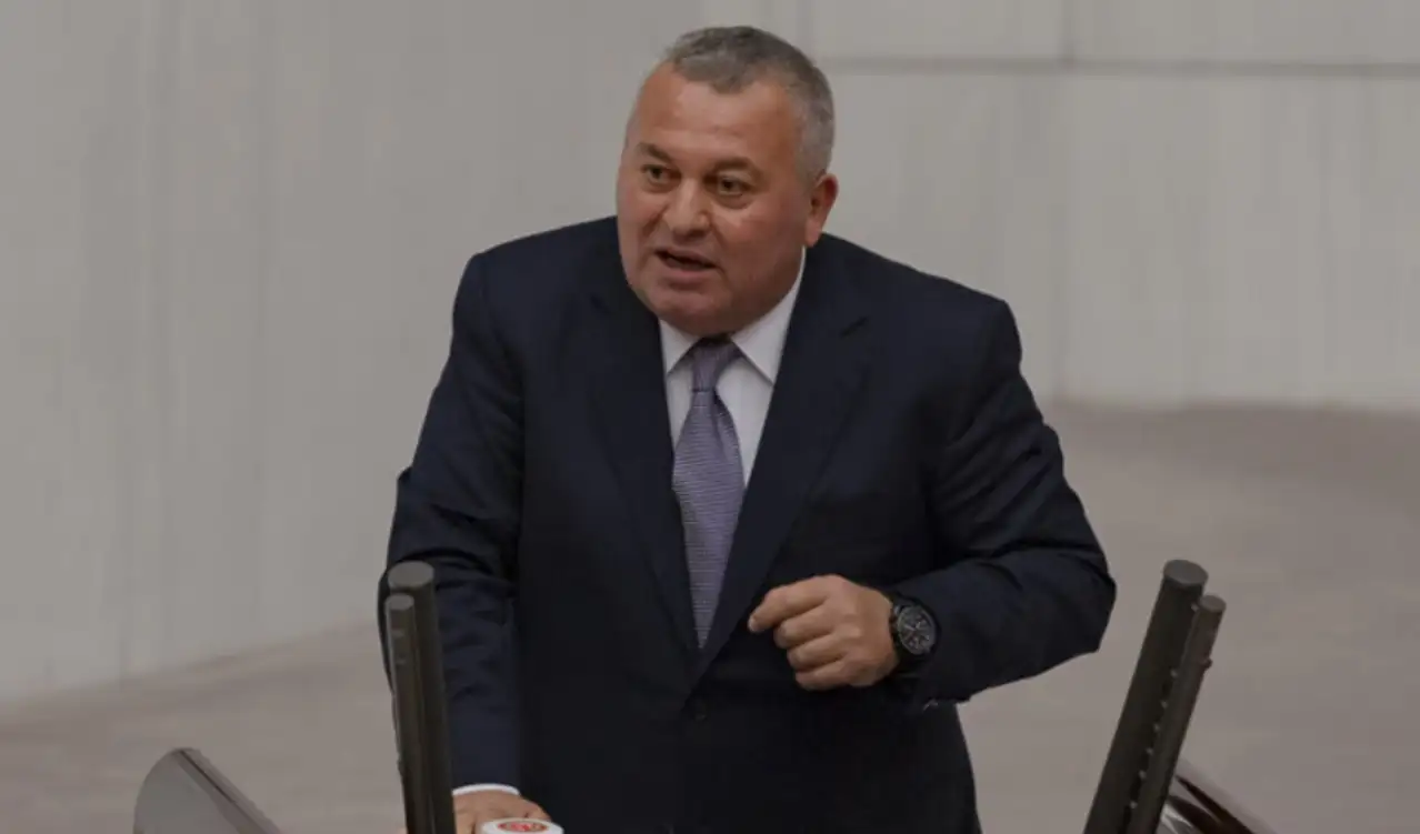 Cemal Enginyurt'tan Özgür Özel yönetimine 'kazanacak aday' mesajı