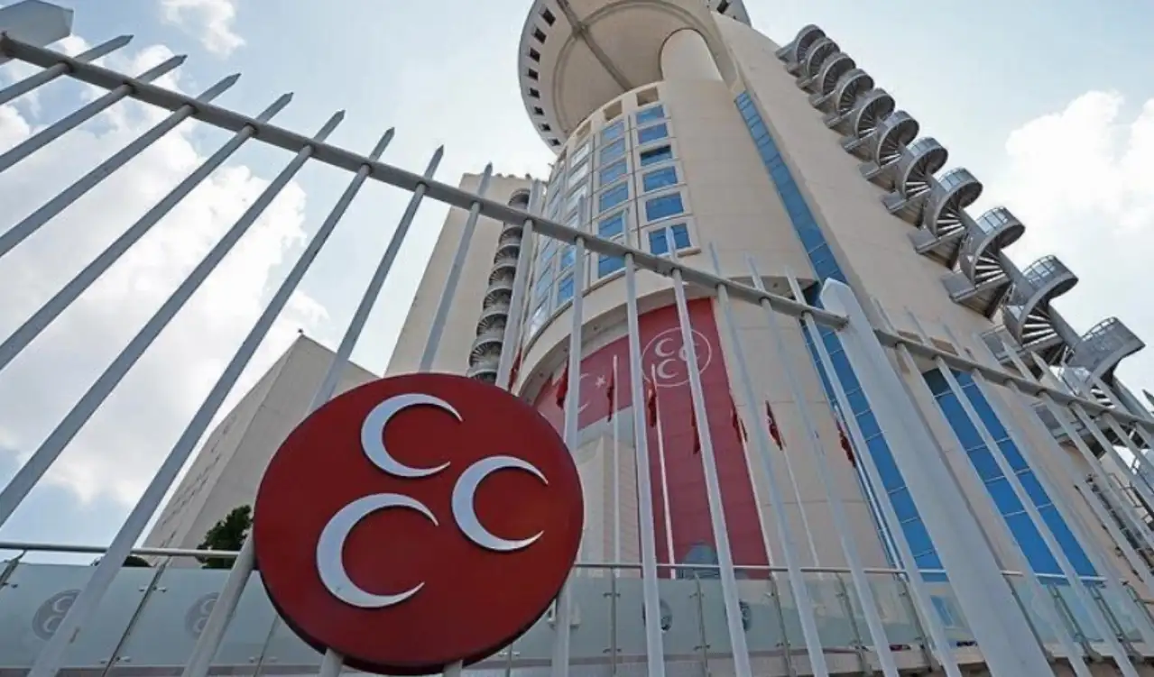 MHP'li il başkanı istifa etti