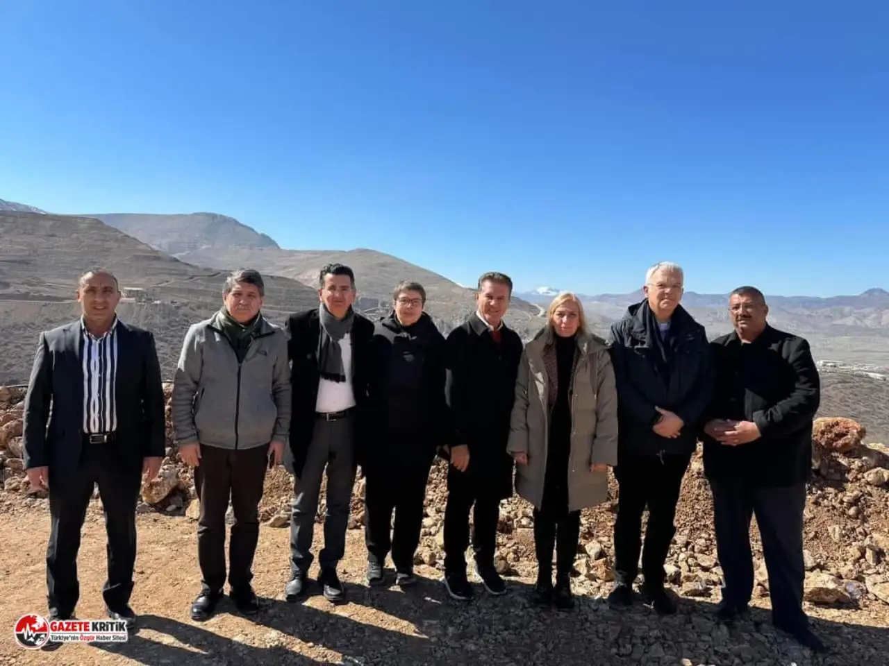 CHP'li Şahbaz, İliç'e gitti! "Bu normal bir toprak kayması değil"