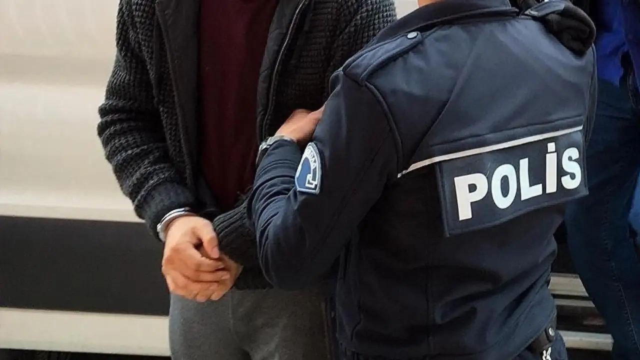 Çorum'da sokakta kağıt toplayan çocuğun darbedilmesine ilişkin 2 kişiye gözaltı