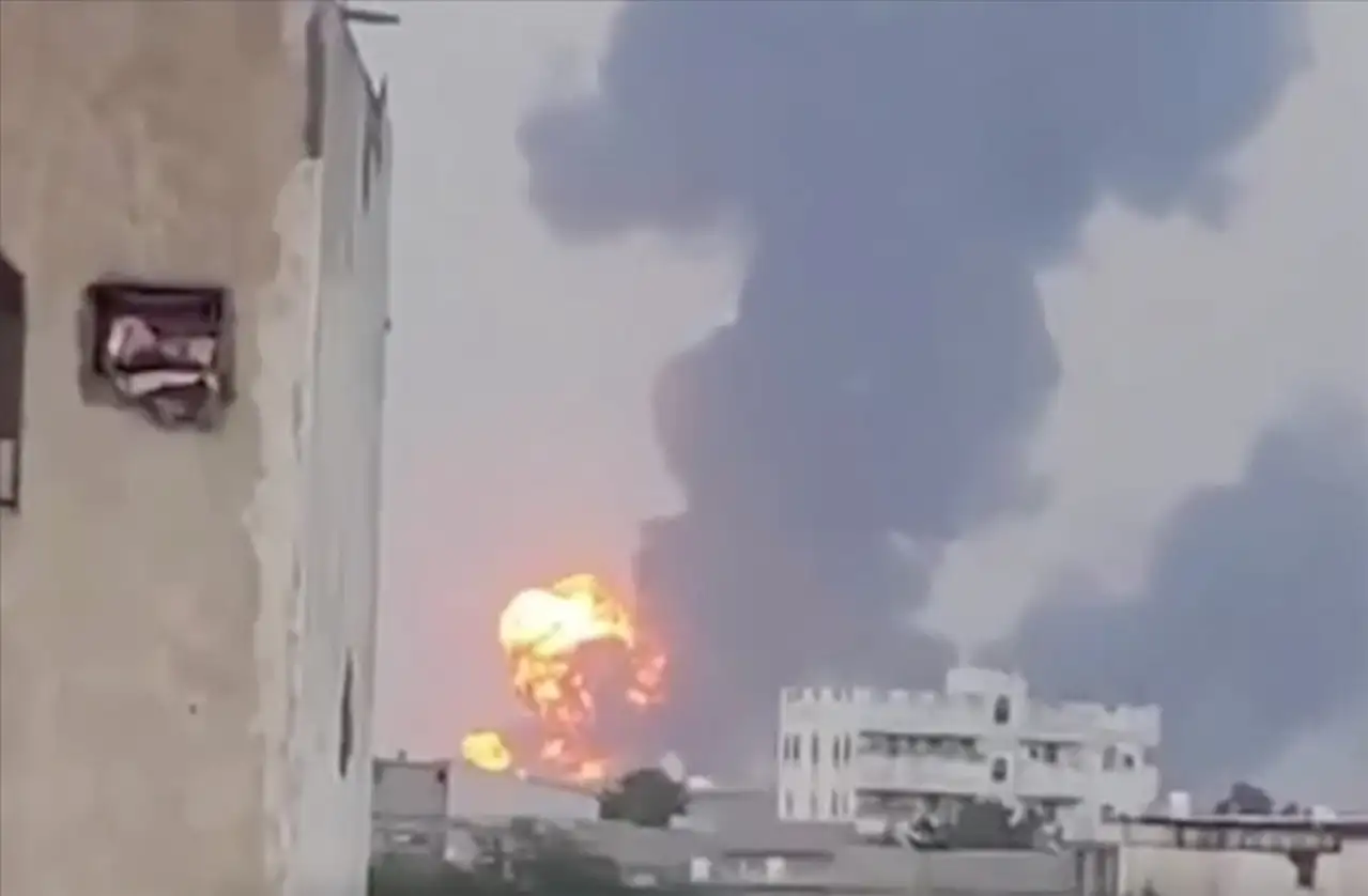 Yemen'deki Husiler, İsrail saldırısında öldürülen hükümet üyelerinin isimlerini açıkladı