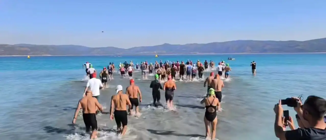 Salda Gölü’nde Triatlon tepkisi: Tanıtım uğruna kıyım