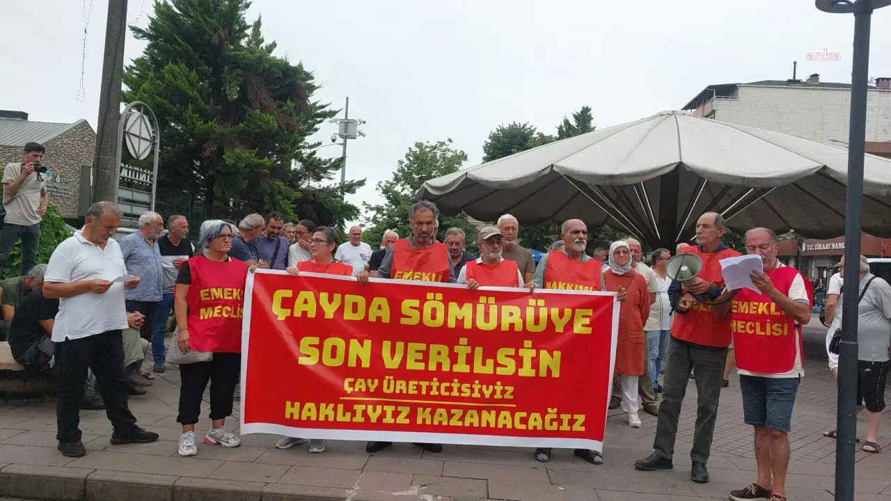 Fındıklı’daki Çay Fabrikası'na yürümek isteyen üreticilere polis izin vermedi