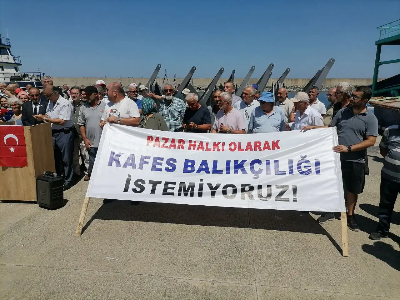 Rize'de halk kafes tipi çiftlikleri projesine karşı eylem