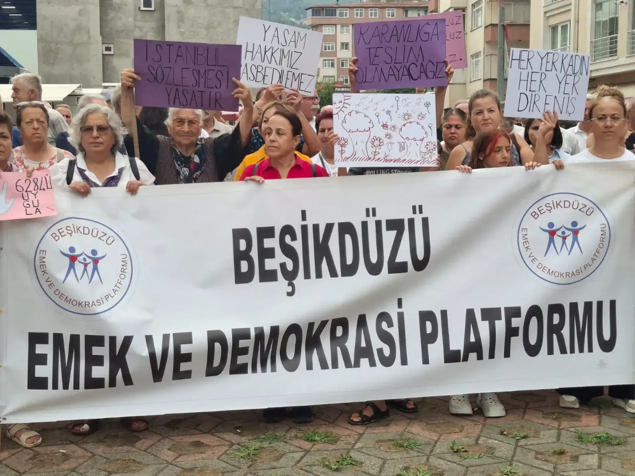 Beşikdüzü Emek ve Demokrasi Platformu: Kadın cinayetleri politiktir!