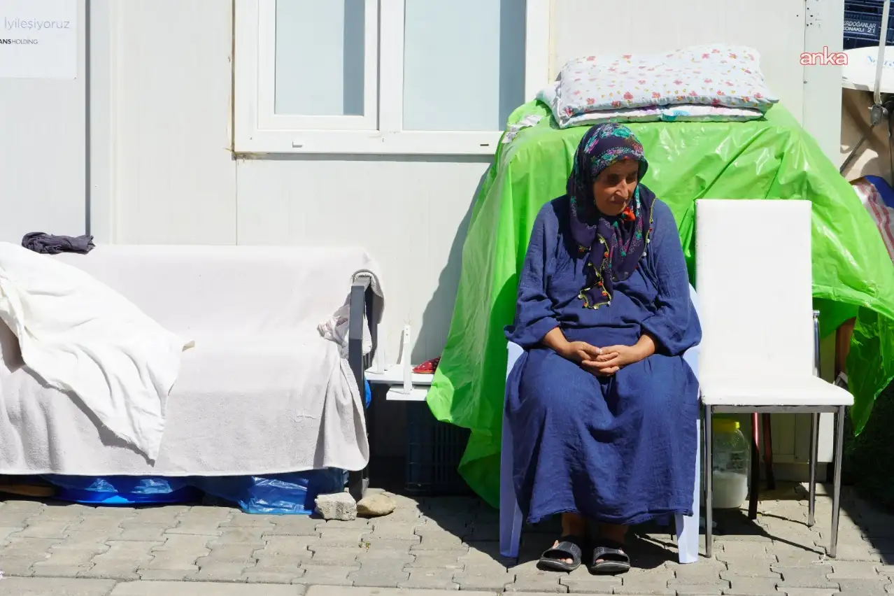 Depremzede Rahime Karabiber: Yine mi geldin teyze diyorlar, ben nereye gideyim?