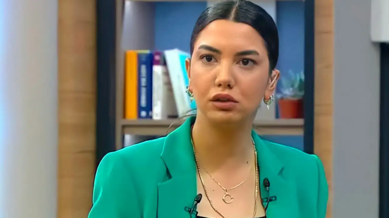'Manifest'i hedef alan Fulya Öztürk'e sosyal medyada tepki yağdı
