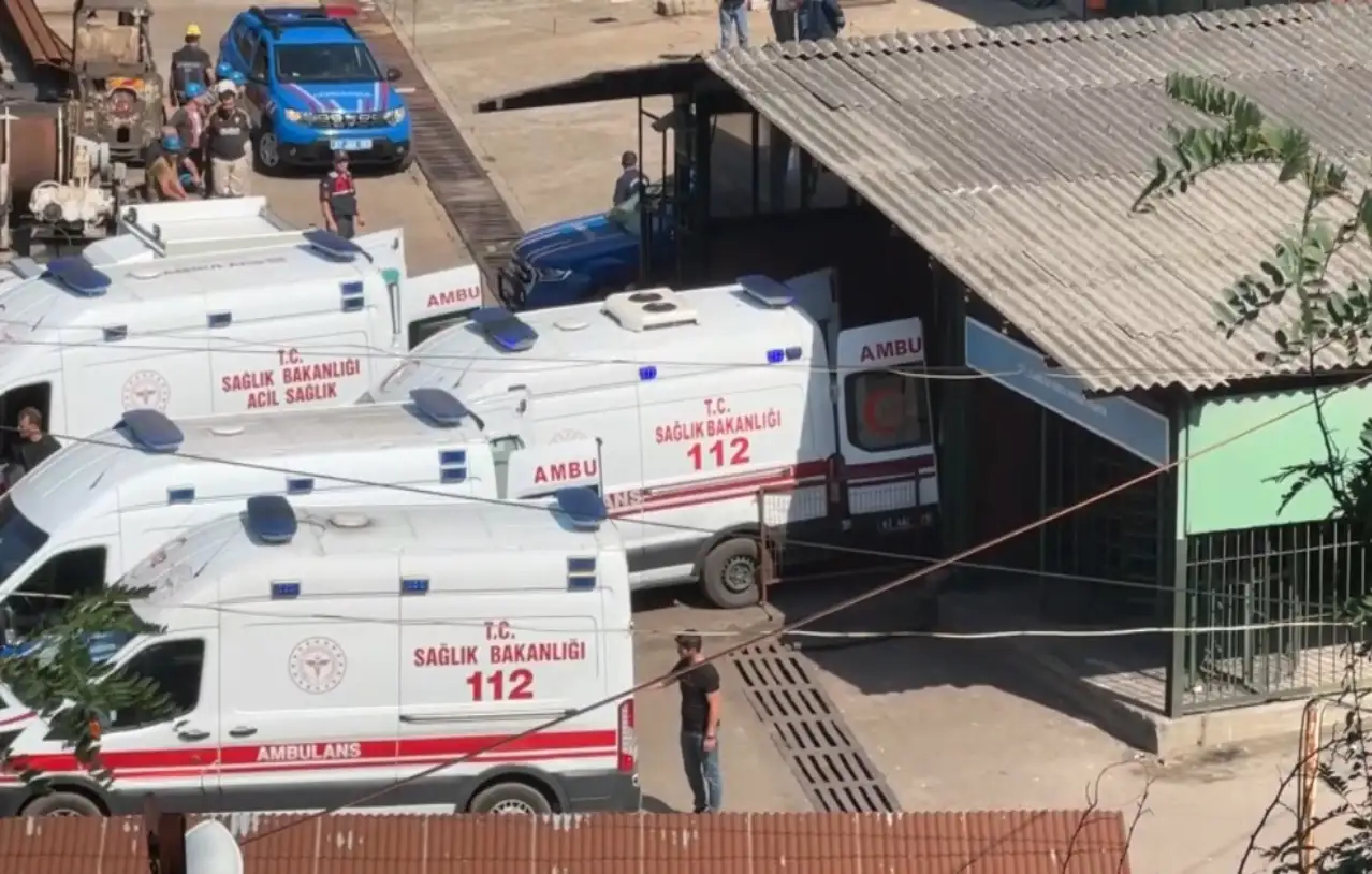 Zonguldak'ta madende göçük: 4 işçi kurtarıldı, 1 işçiyi kurtarma çalışmaları sürüyor