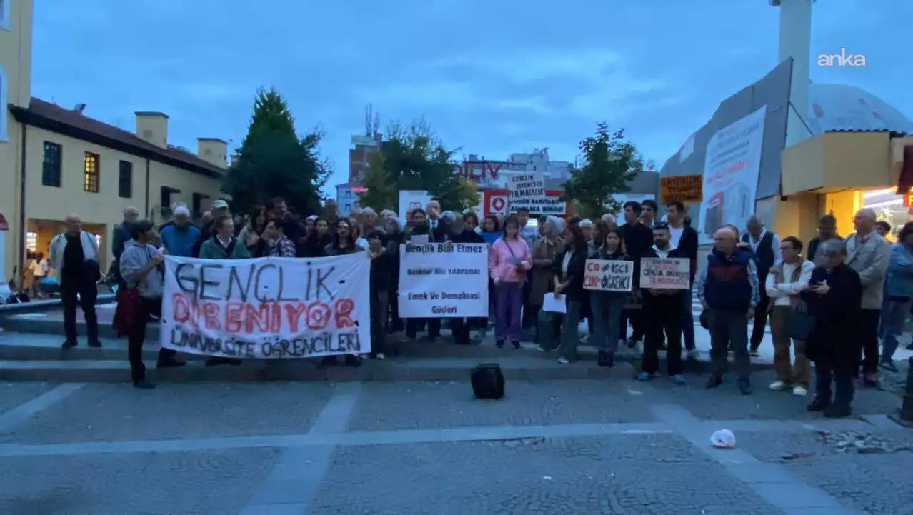 Samsun Emek ve Demokrasi Güçleri ve öğrencilerden "Geleceksizliğe ve açlığa hayır" eylemi
