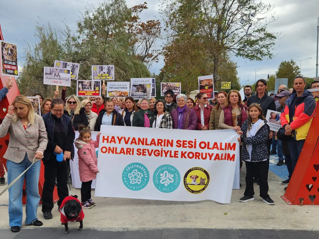 Tekirdağ’da hayvan hakları için ses yükseldi