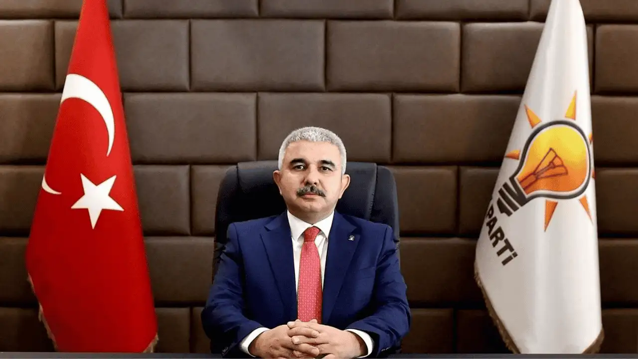AKP'li Müteahhit Avşaroğlu: Malzemelerimizde sorun yok; kaçacak olsam depremden sonra enkazda çalışmazdım
