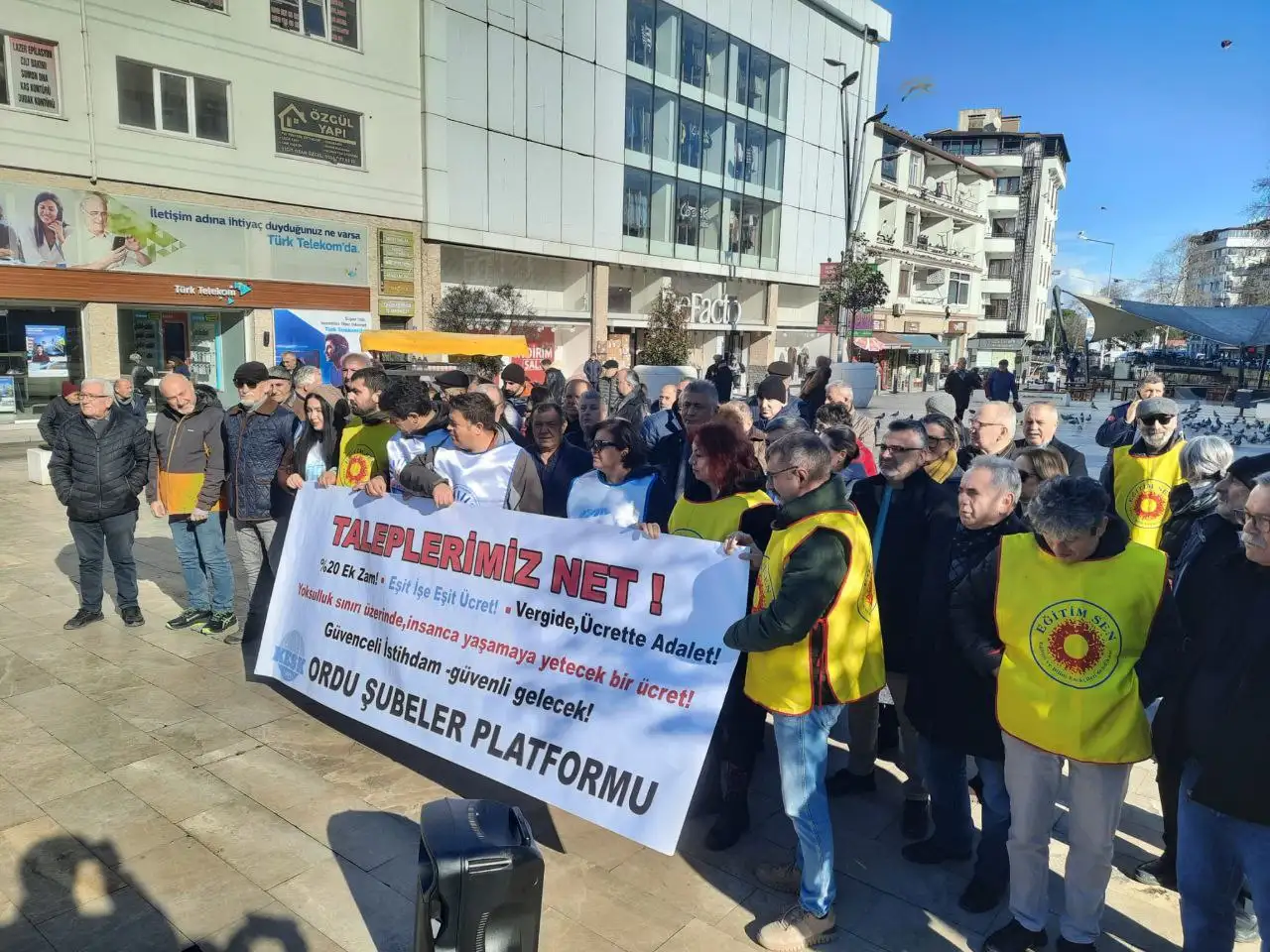 KESK Ordu Şubeler Platformu'ndan iş bırakma eylemi: İnsanca yaşam, hakkımız olanı istiyoruz!