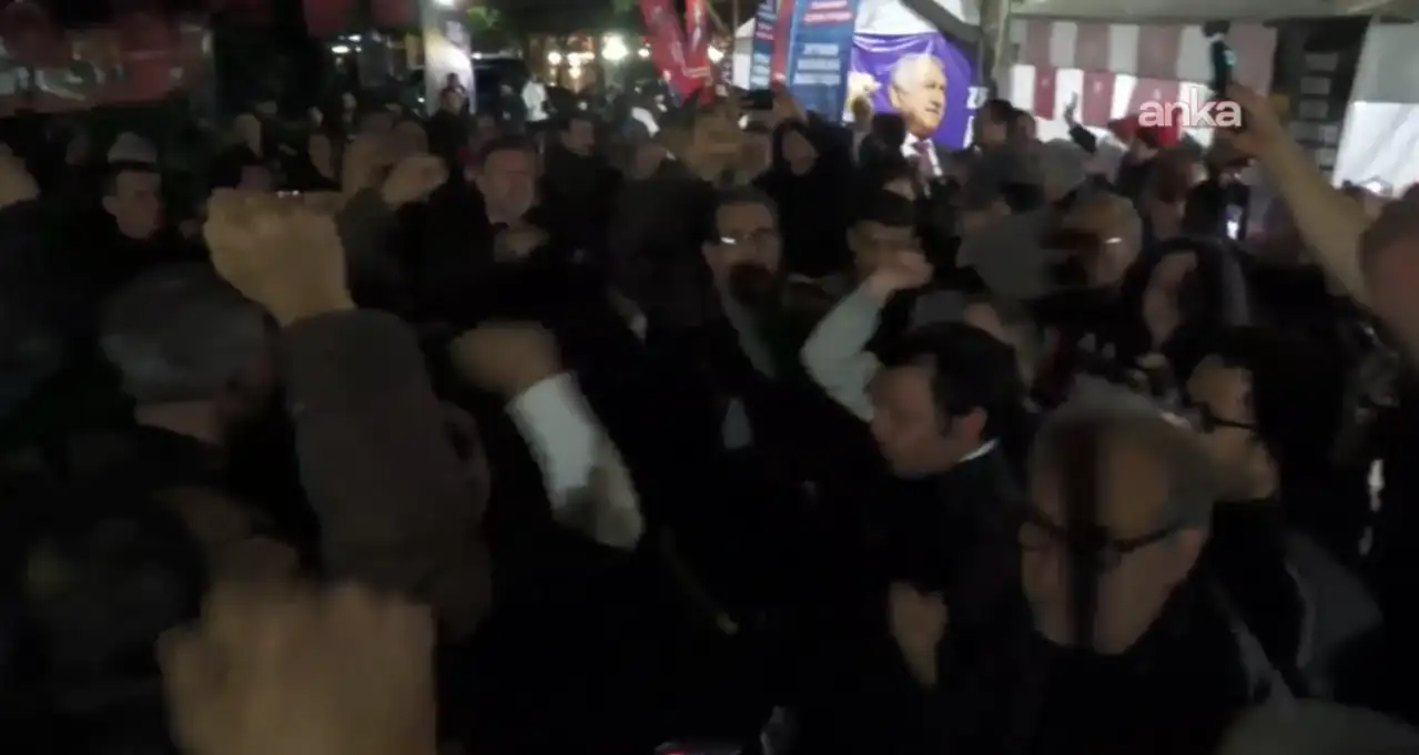Zeydan Karalar'ın tahliyesi Adana'da coşkuyla karşılandı