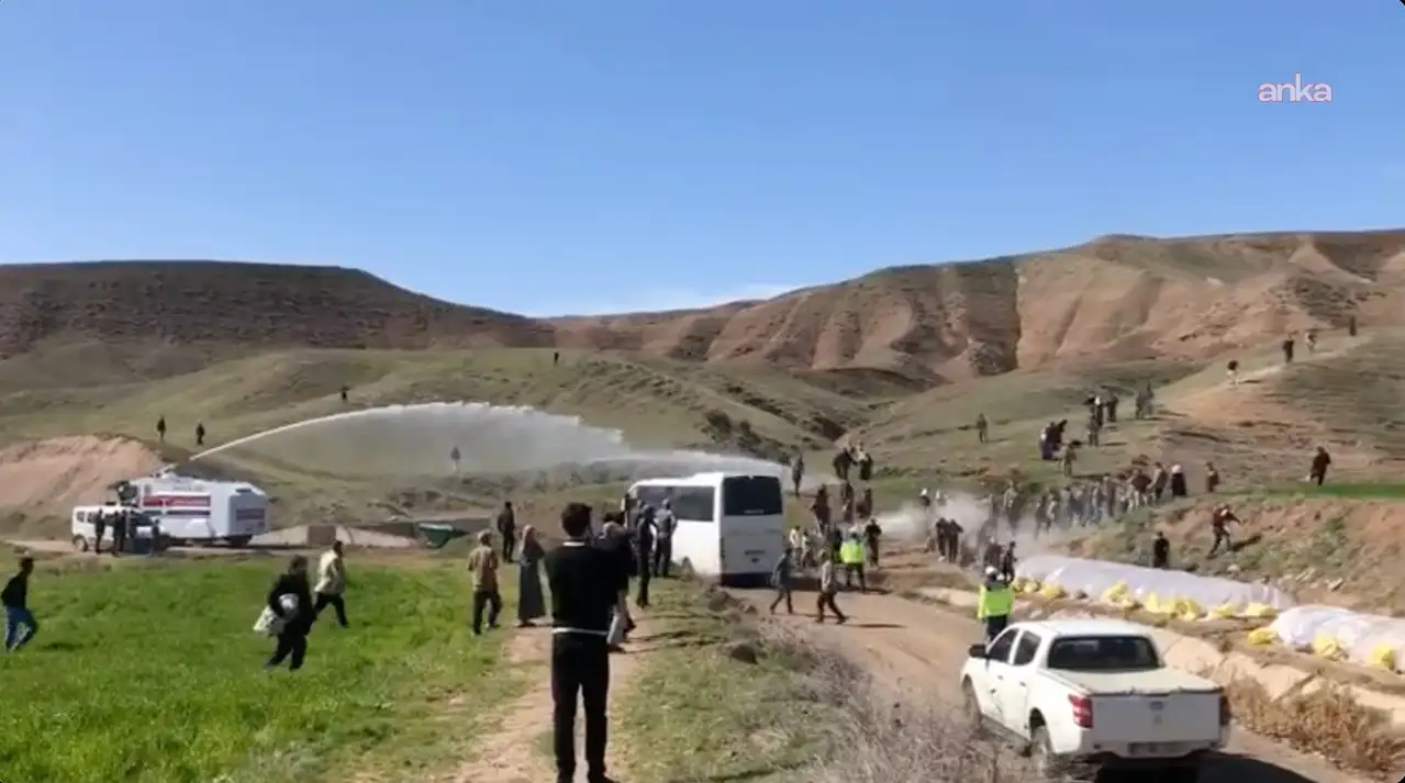Diyarbakır’da GES protestosuna Jandarma müdahalesi: 15 gözaltı, 4 yaralı