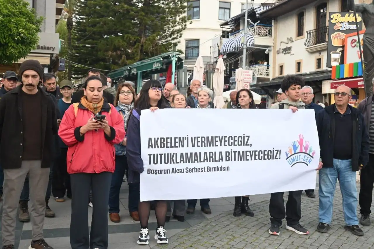 Antalya’da Başaran Aksu’nun tutuklanması protesto edildi