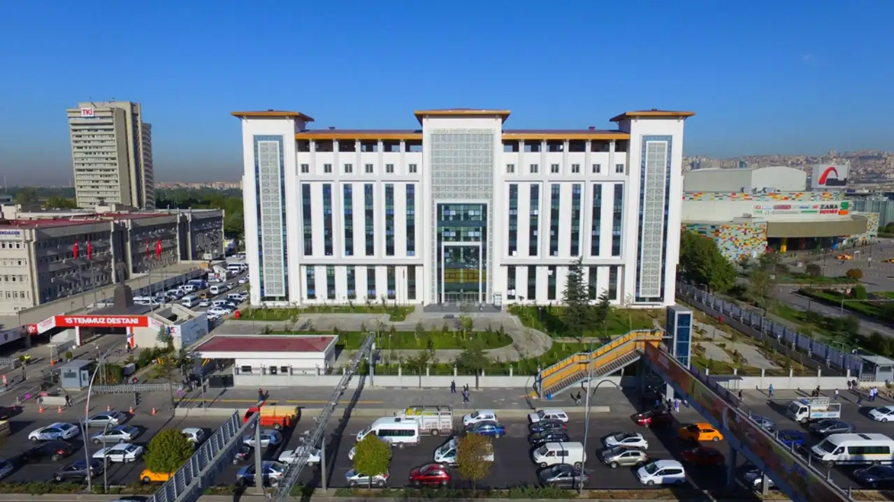 Halfeti Belediyesi'ne yönelik operasyonda 49 kişi gözaltına alındı