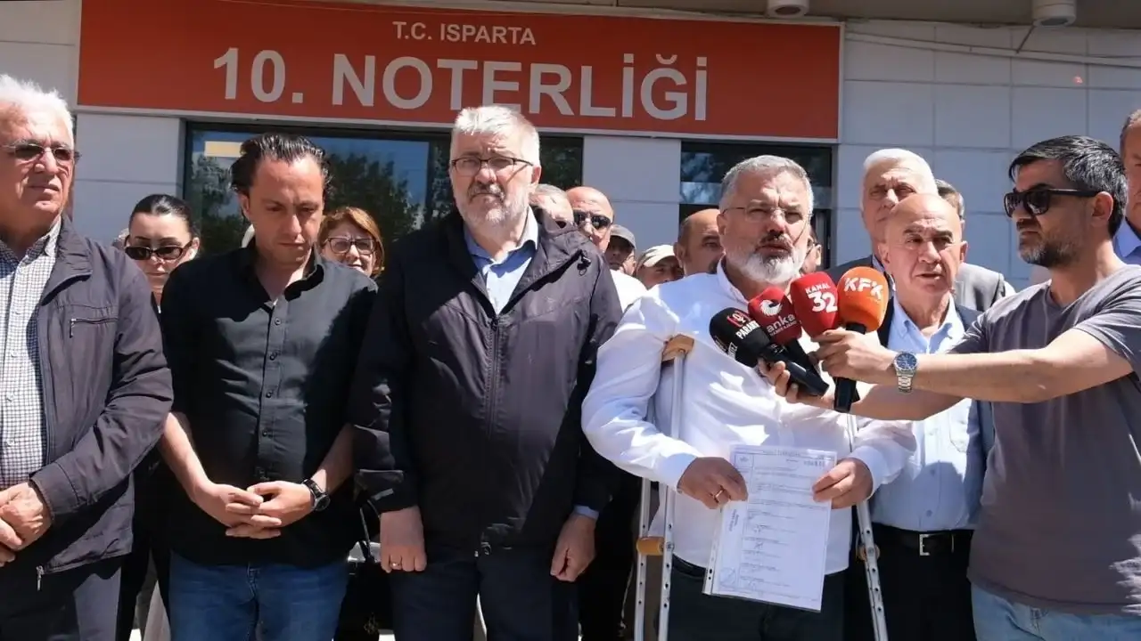 CHP Isparta delegeleri kurultay için noterde imza verdi