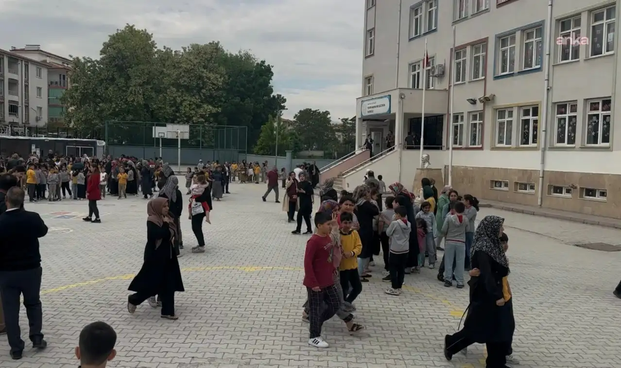 Malatya'da deprem nedeniyle eğitime 1 gün ara verildi