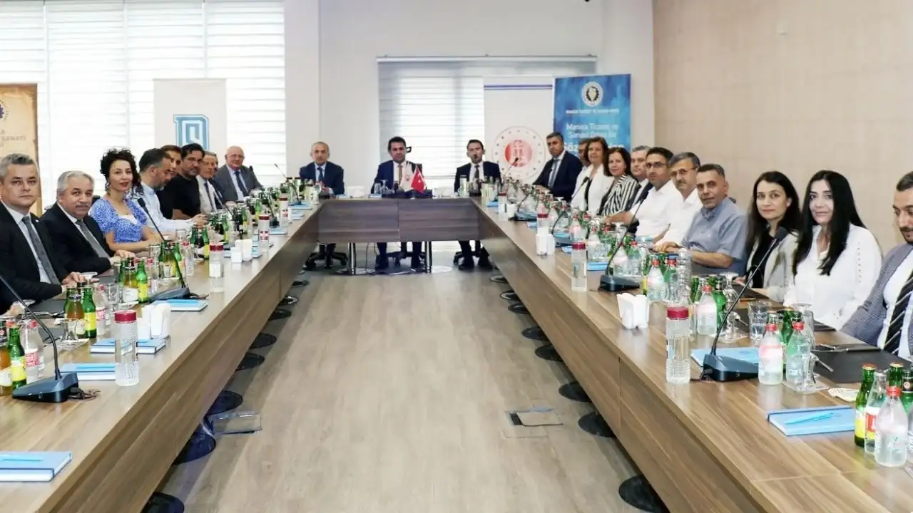 Manisa denetimli serbestlikten üretime: 7 Projeye 2,5 milyon destek