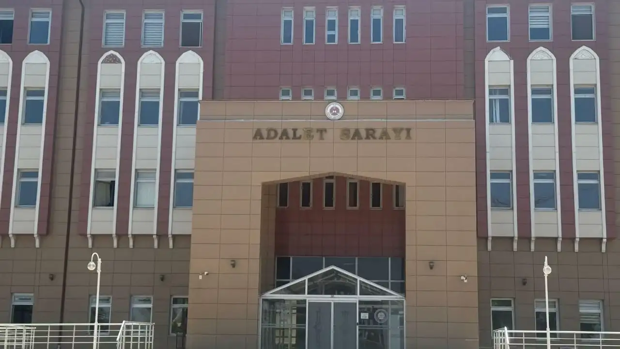 Özgür Özel'in eski danışmanı gözaltına alındı