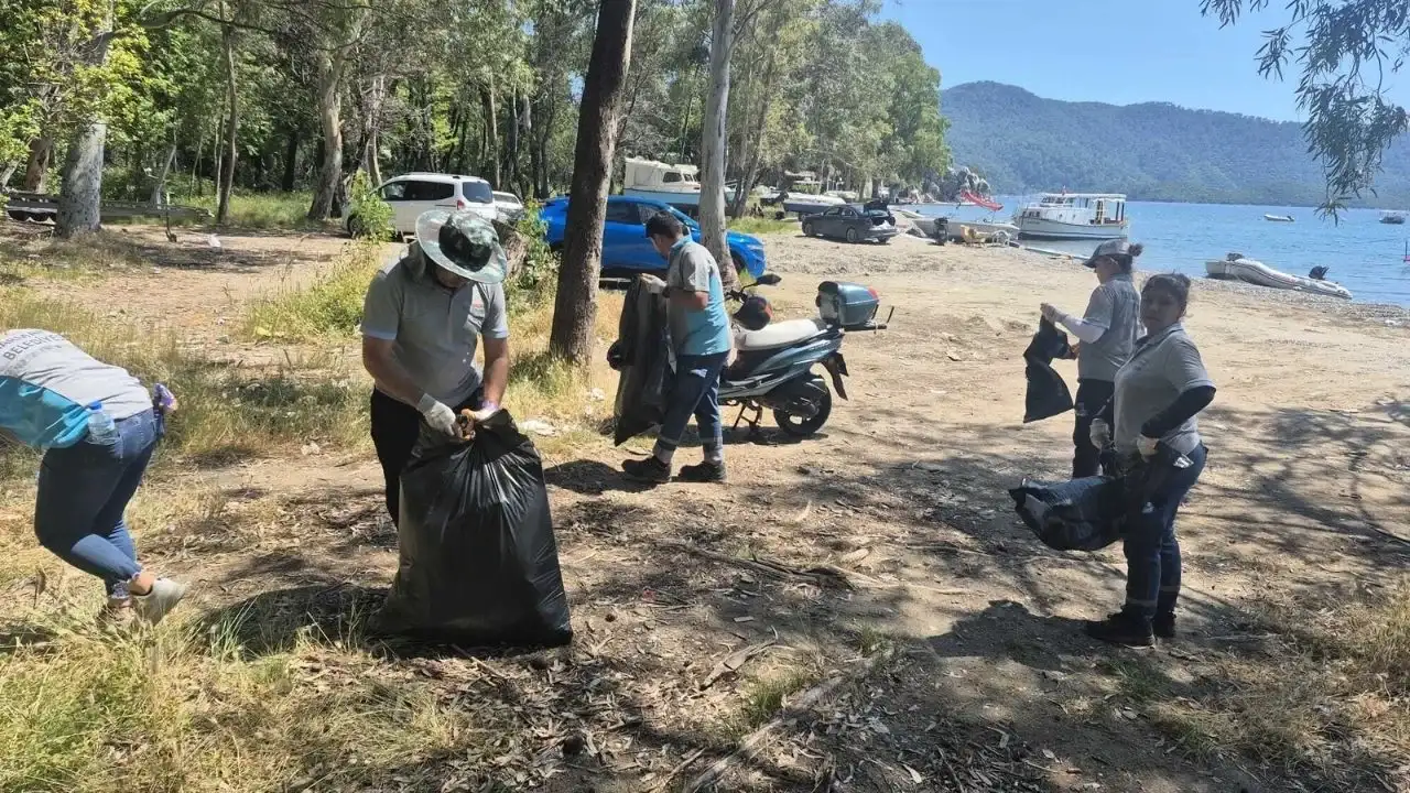 Bayram tatili sonrası tablo ortaya çıktı: Marmaris'te 3 bin 250 ton atık toplandı