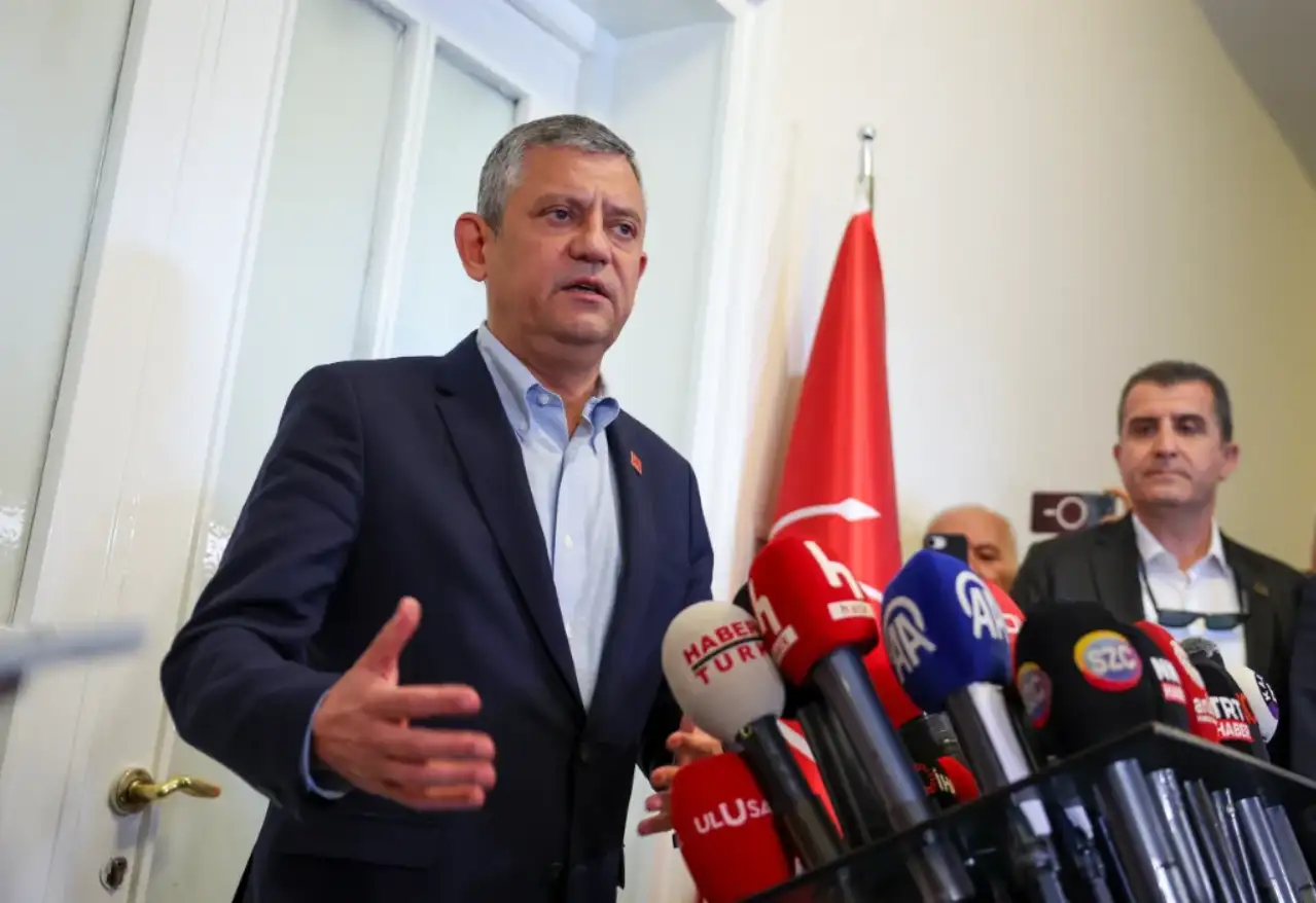 Özgür Özel: Grup başkanvekillerimizin açacağı, benim konuşacağım grup toplantısı yarın yapılacak