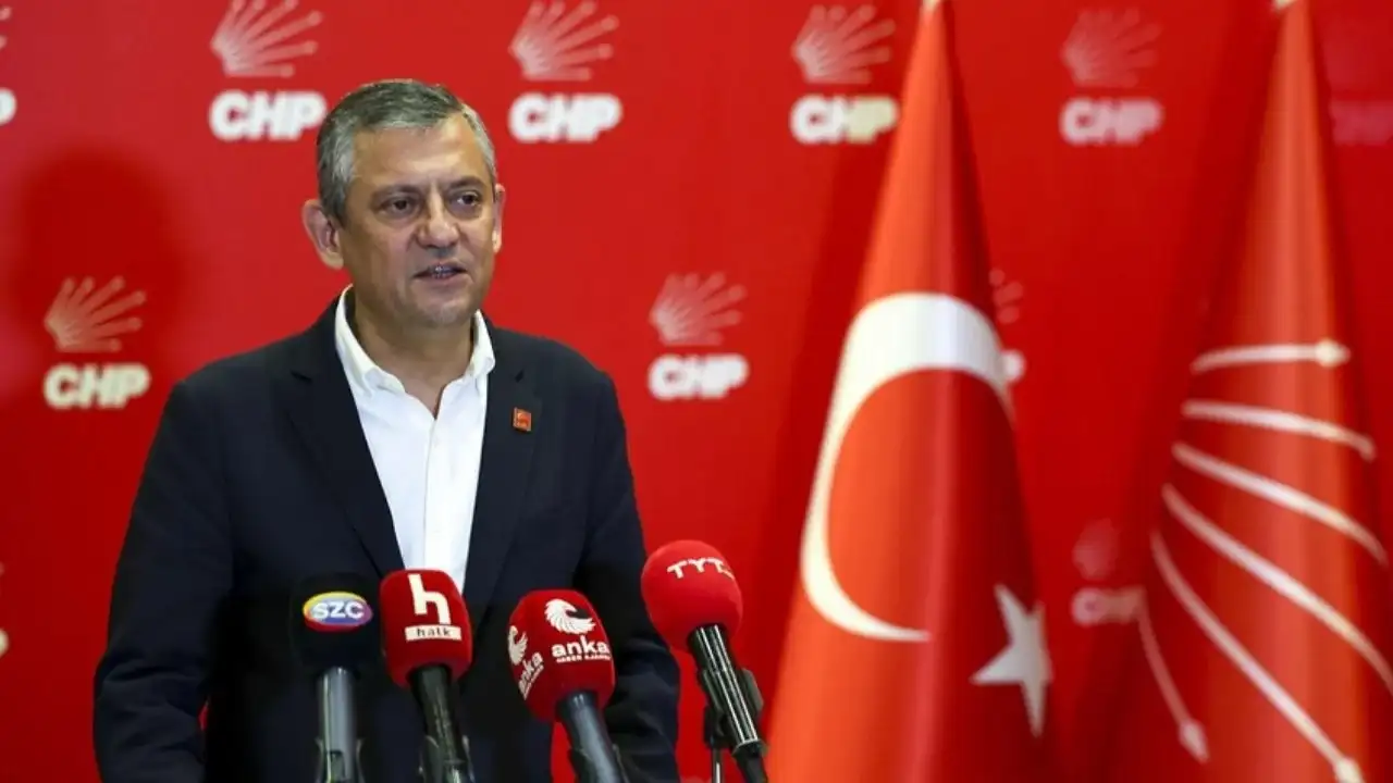 İlk imzalar atıldı: CHP'de olağanüstü kurultay süreci başladı