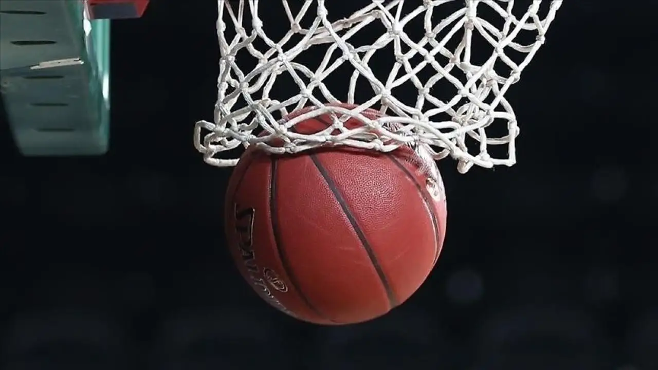 Anadolu Efes yarı finale yükseldi