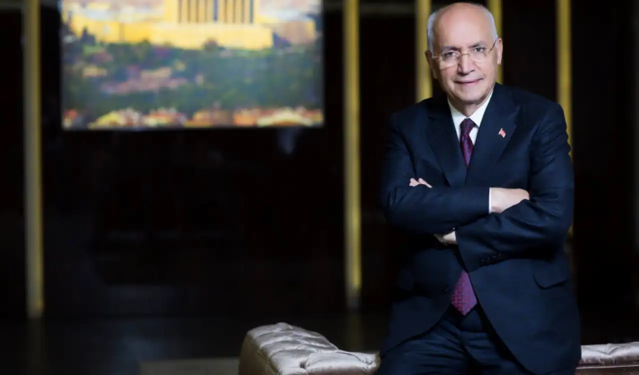 Fethi Yaşar Kimdir? Özgeçmişi