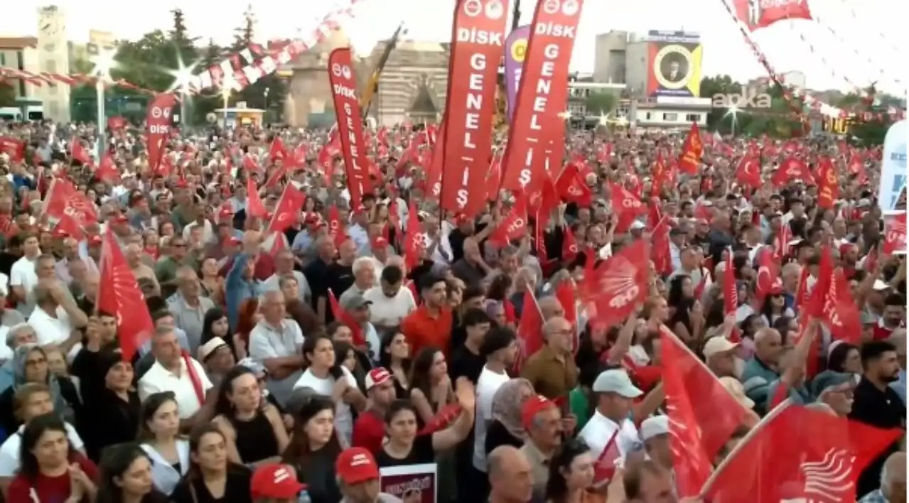 İmamoğlu’ndan Kırşehir mitingine mesaj: Adaletin terazisi eşit tartmıyor