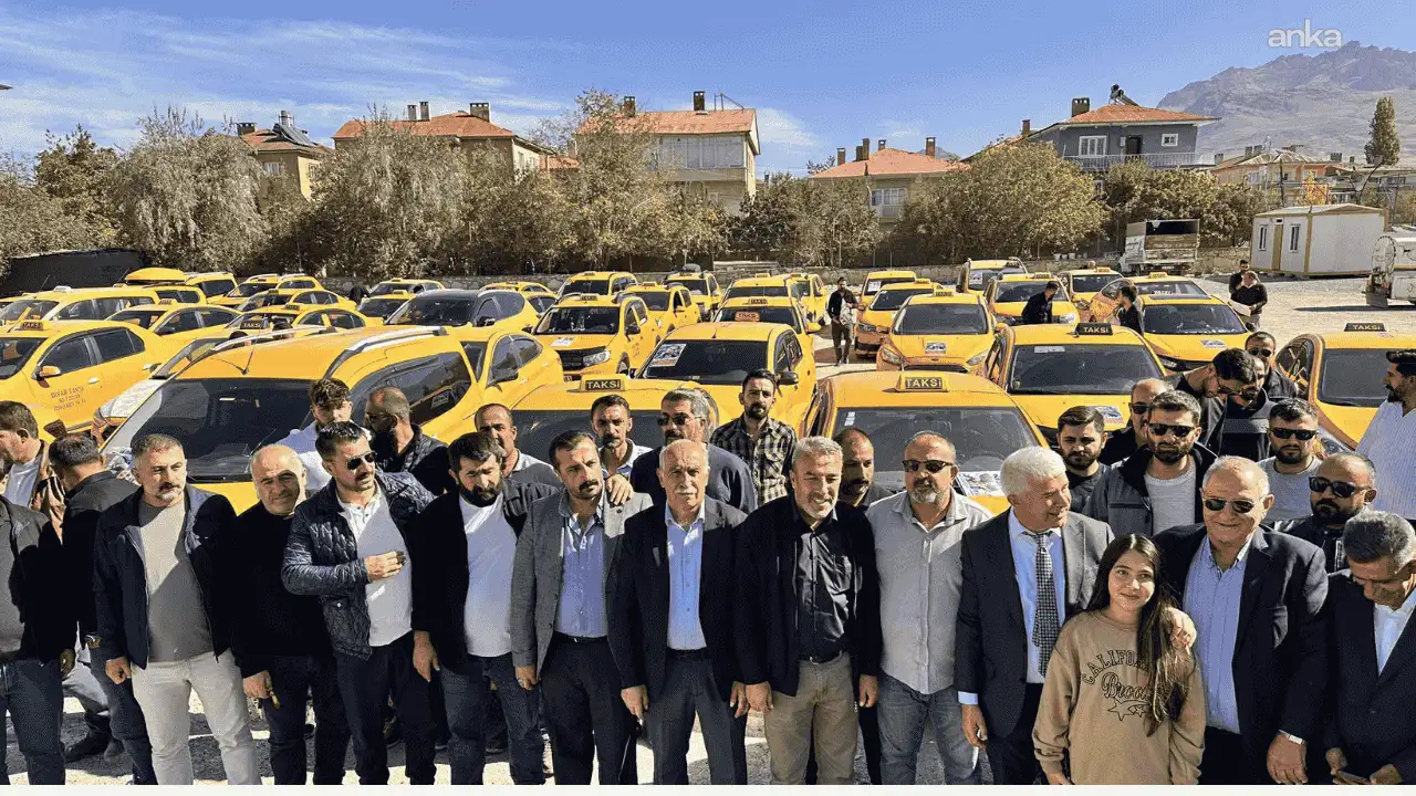 Vanlı taksicilerden Rojin Kabaiş için adalet konvoyu