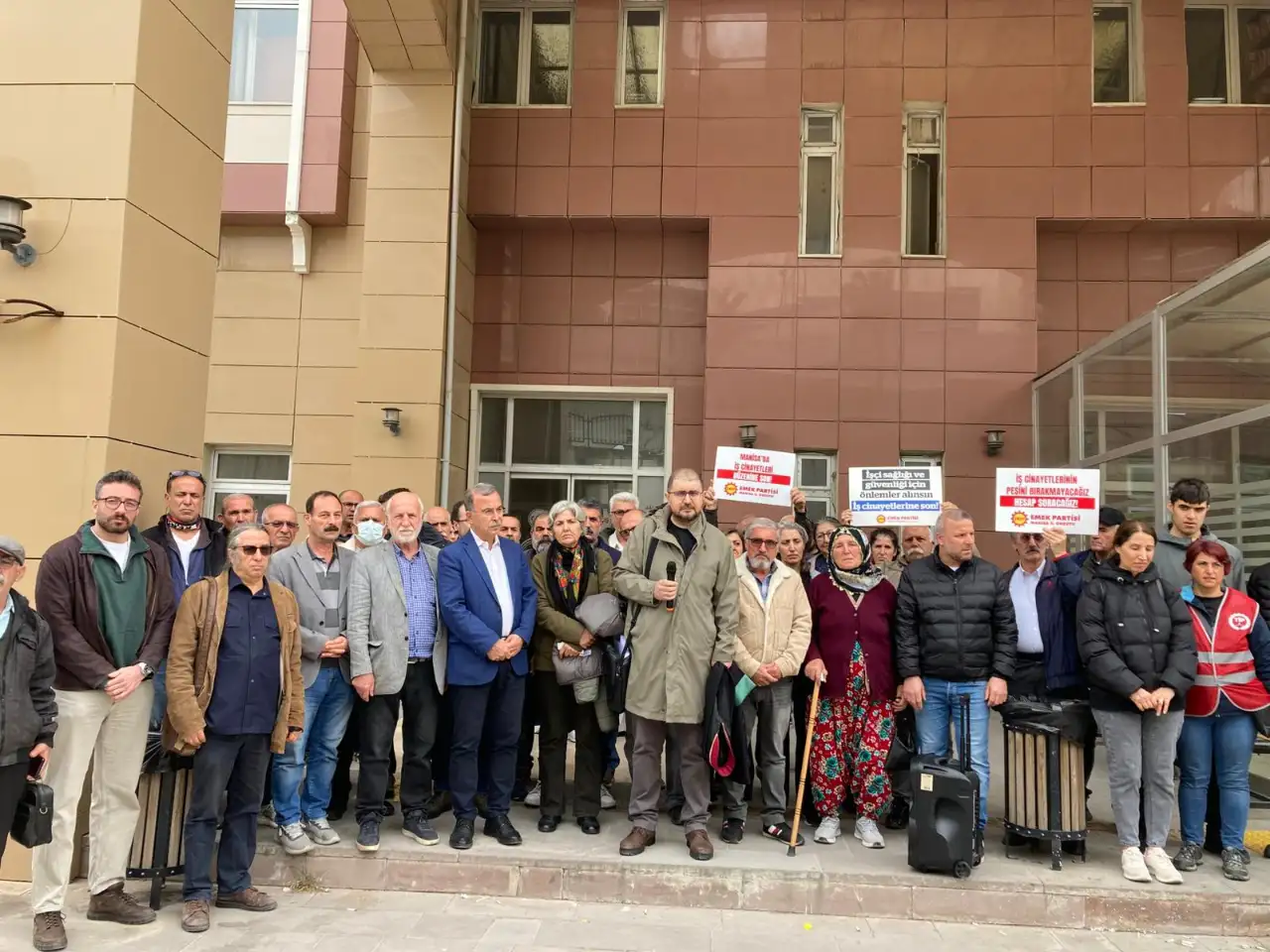 Gürkan: Mitsubishi inşaatındaki iş cinayeti davasında yine adalet yok