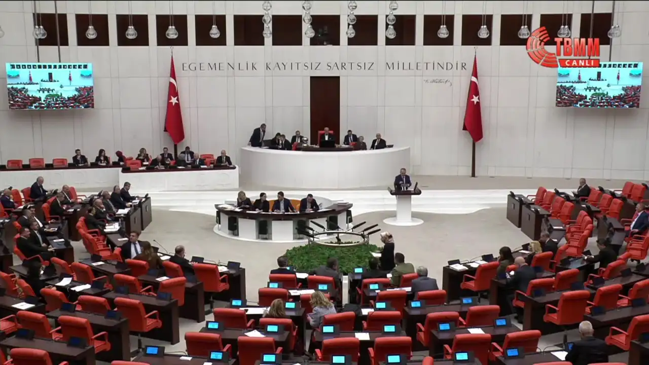 CHP'li Zeybek: Bu iktidar üreticinin ve köylünün dostu değil