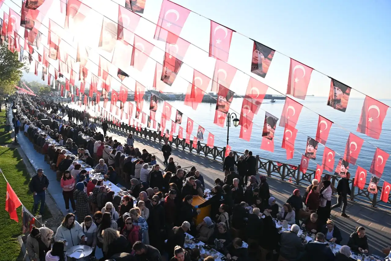 Tekirdağ’da binlerce kişi baharı Hıdırellez sofralarında karşıladı