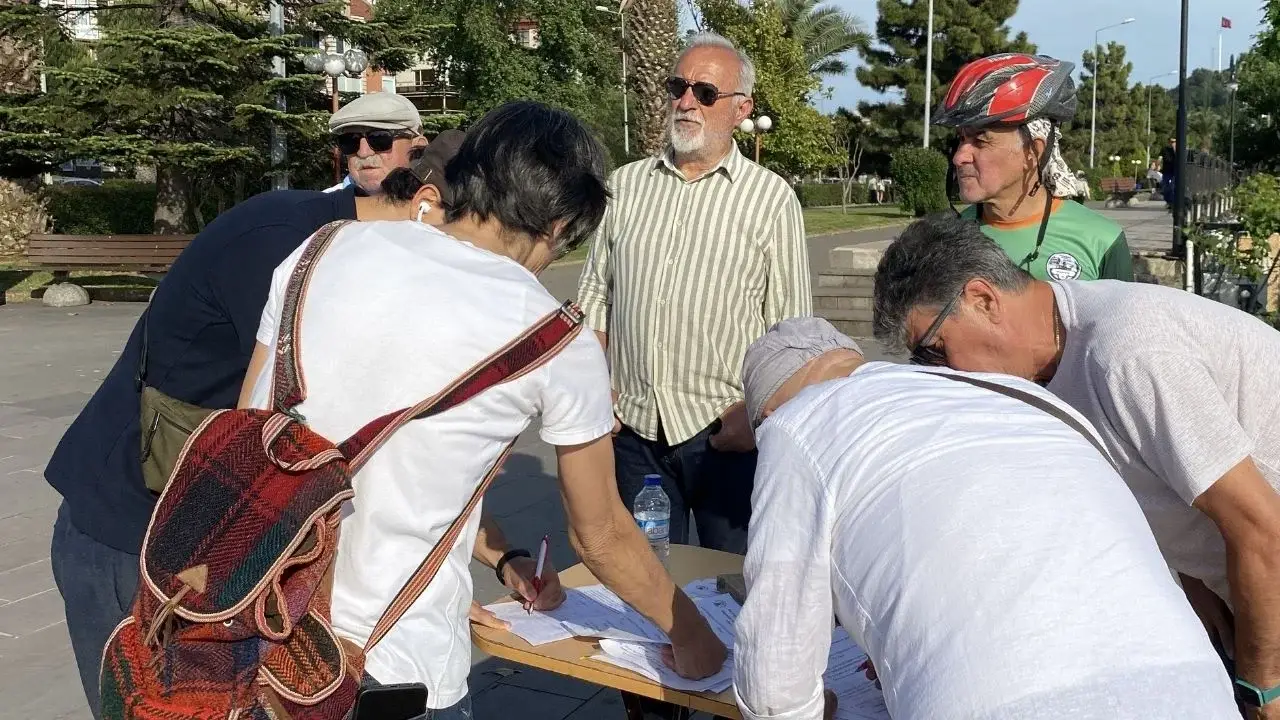 Karadeniz Ereğli'de bisiklet yollarının artırılması için imza kampanyası