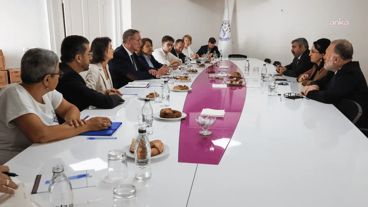 DEM Parti, SPD heyetini ağırladı
