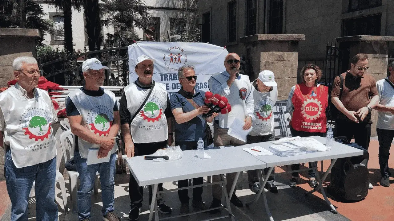 Trabzon Emek ve Demokrasi Platformu’ndan hastanelerin satışa çıkarılmasına tepki