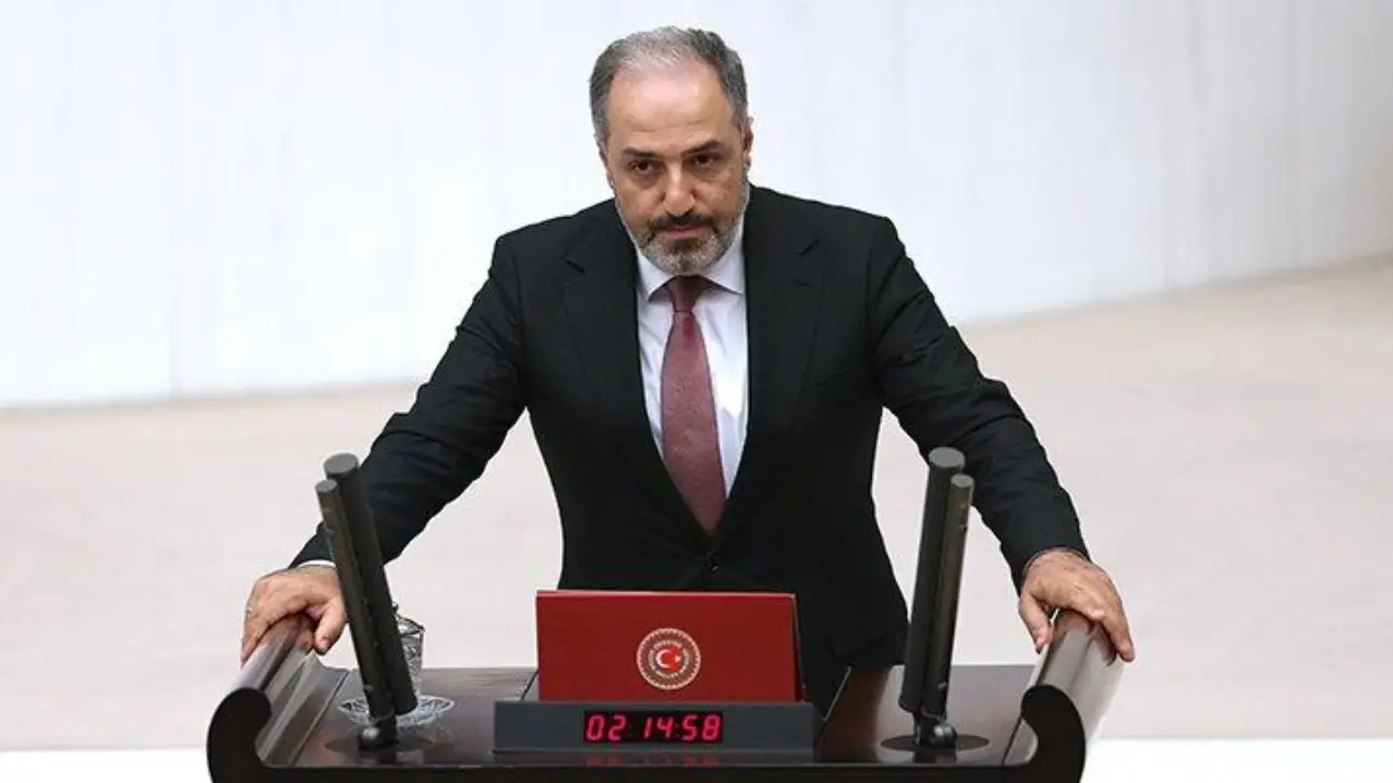 Yeneroğlu'ndan çıplak arama iddialarına soruşturma çağrısı