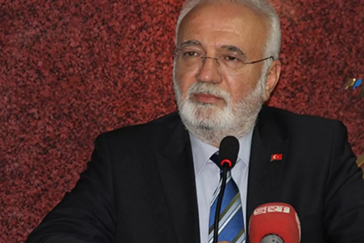 AKP'li Elitaş: Şu anda AKP'ye karşı bir kırgınlık var