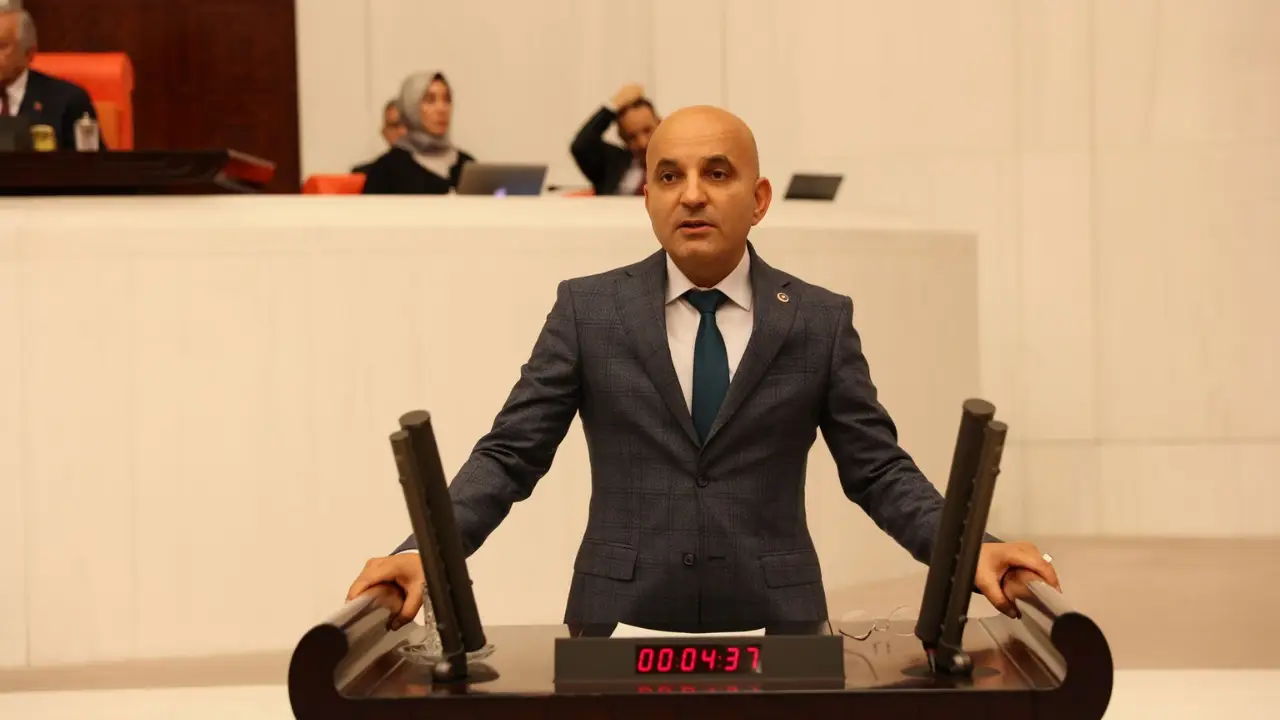 CHP'den Özkan Yalım açıklaması: İhraç edilmemiş, istifa etmiş