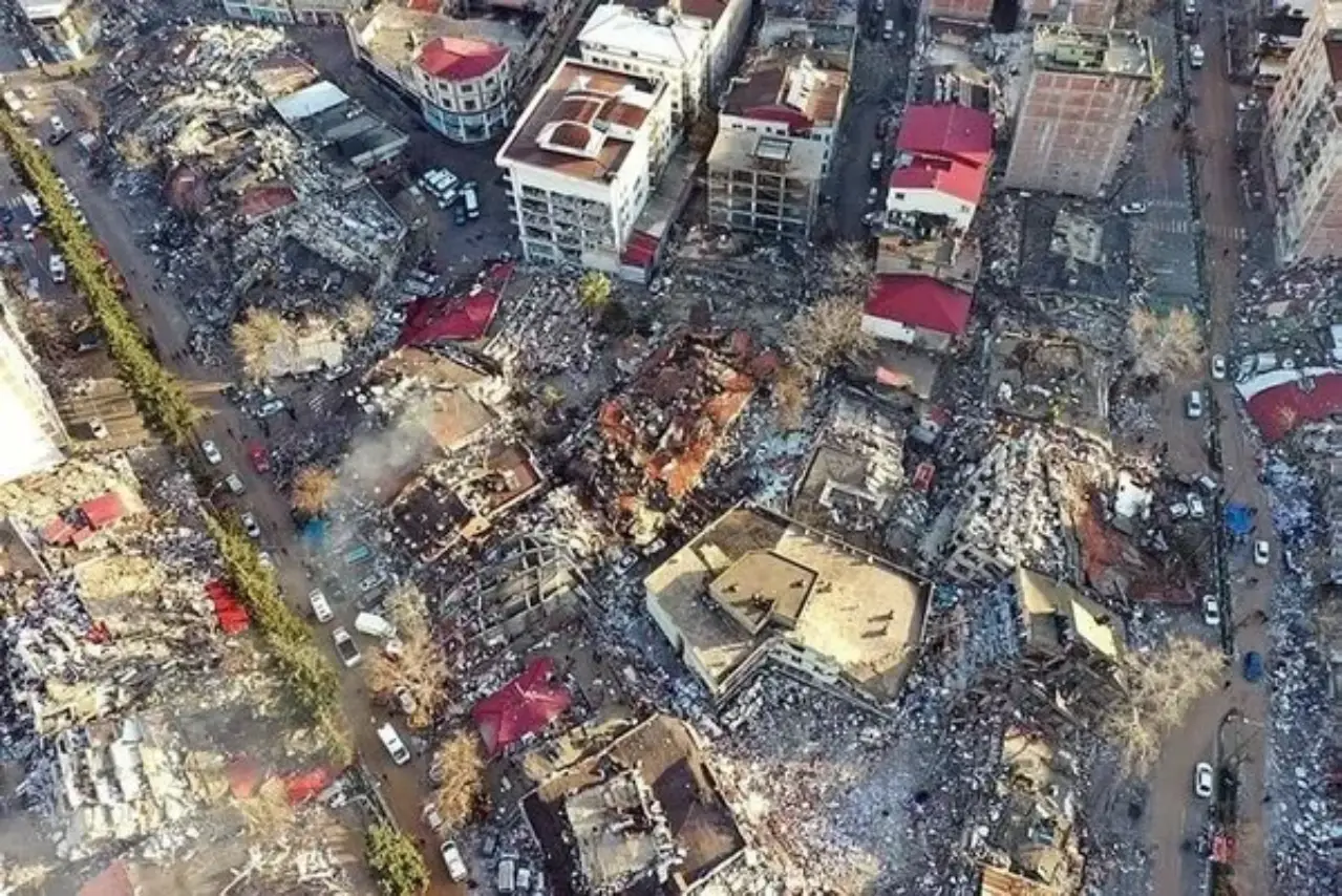 Türkiye’nin 2023 Yılının Arama Trendleri listelerinde ise şubat ayında yaşanan deprem felaketi öne çıktı. Ayrıca Mayıs ayında yapılan Genel Seçimler ve Cumhurbaşkanlığı Seçimleri de arama trendlerine etki etti.