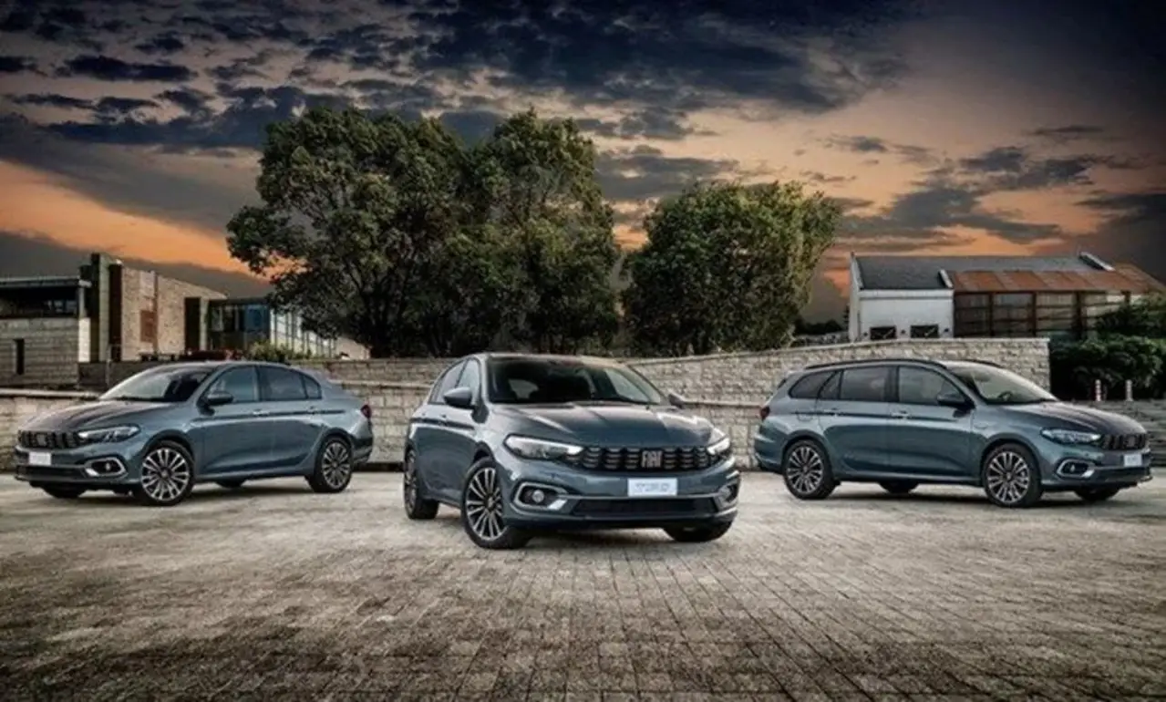 EN ÇOK SATAN MODELLER
Model model bakıldığında en çok satan 5 otomobil şöyle sıralanıyor:
1 - FIAT EGEA SEDAN- 75.299 adet
2 - RENAULT CLİO HB - 50.099 adet
3 - FIAT EGEA CROSS - 36.359 adet
4 - RENAULT MEGANE SEDAN - 28.828 adet
5 - TOYOTA COROLLA - 24.612 adet