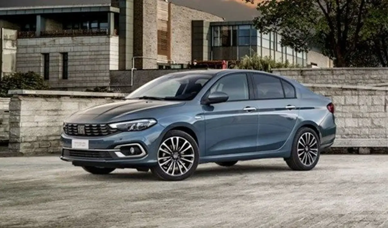 FIAT TOPLAM 174 BİN 207 ARAÇLA BİRİNCİ SIRADA
Listenin ilk sırasında yer alan Fiat, toplamda 174 bin 207 adet satış rakamına ulaştı.
En çok satan modeli Egea Sedan: 75 bin 299 adet
En çok satan ticari modeli Fiorino Combi: 31 bin 825 adet