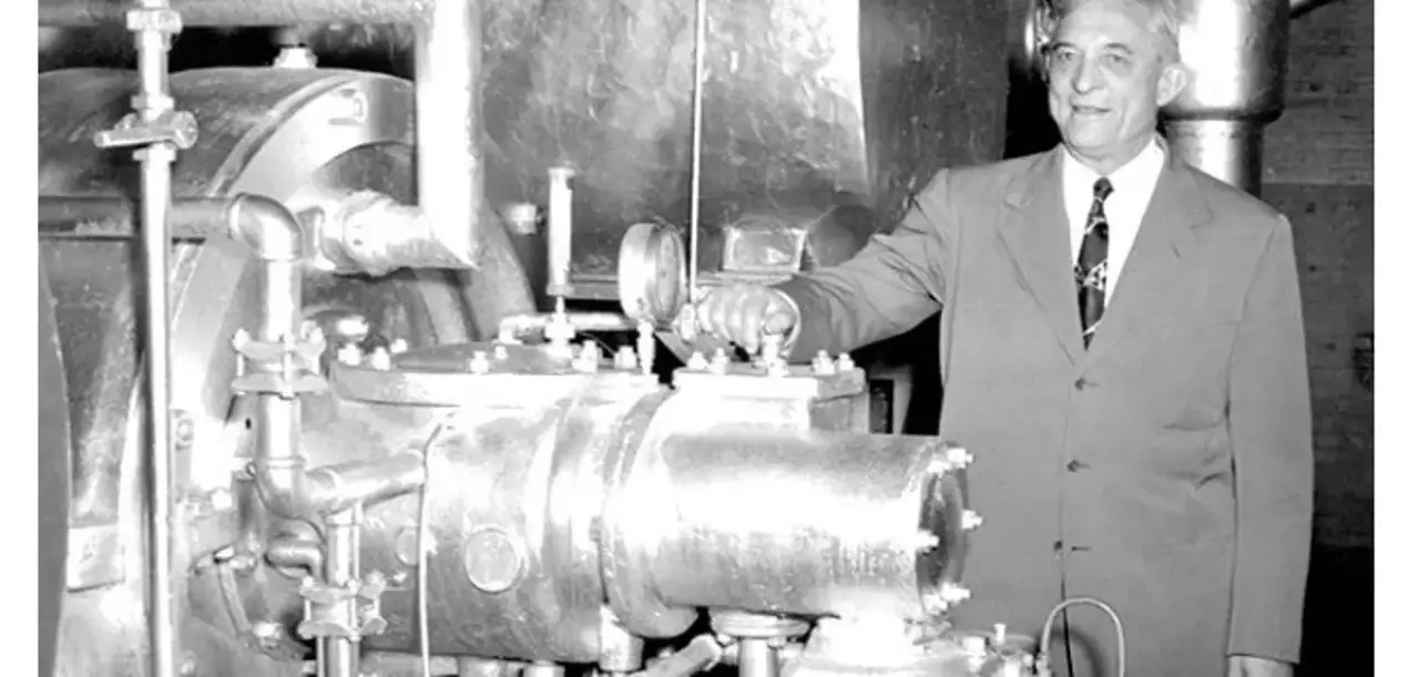 Willis Carrier

Yakında geçirdiğimiz aşırı sıcak yaz aylarını hepimiz hatırlıyoruzdur. Carrier, sıcaktan dışarıya adım dahi atamadığımız o günleri mutlu mesut evimizde geçirmemizi sağlayan kişidir. Evet doğru kendisi, klimanın mucidi!
