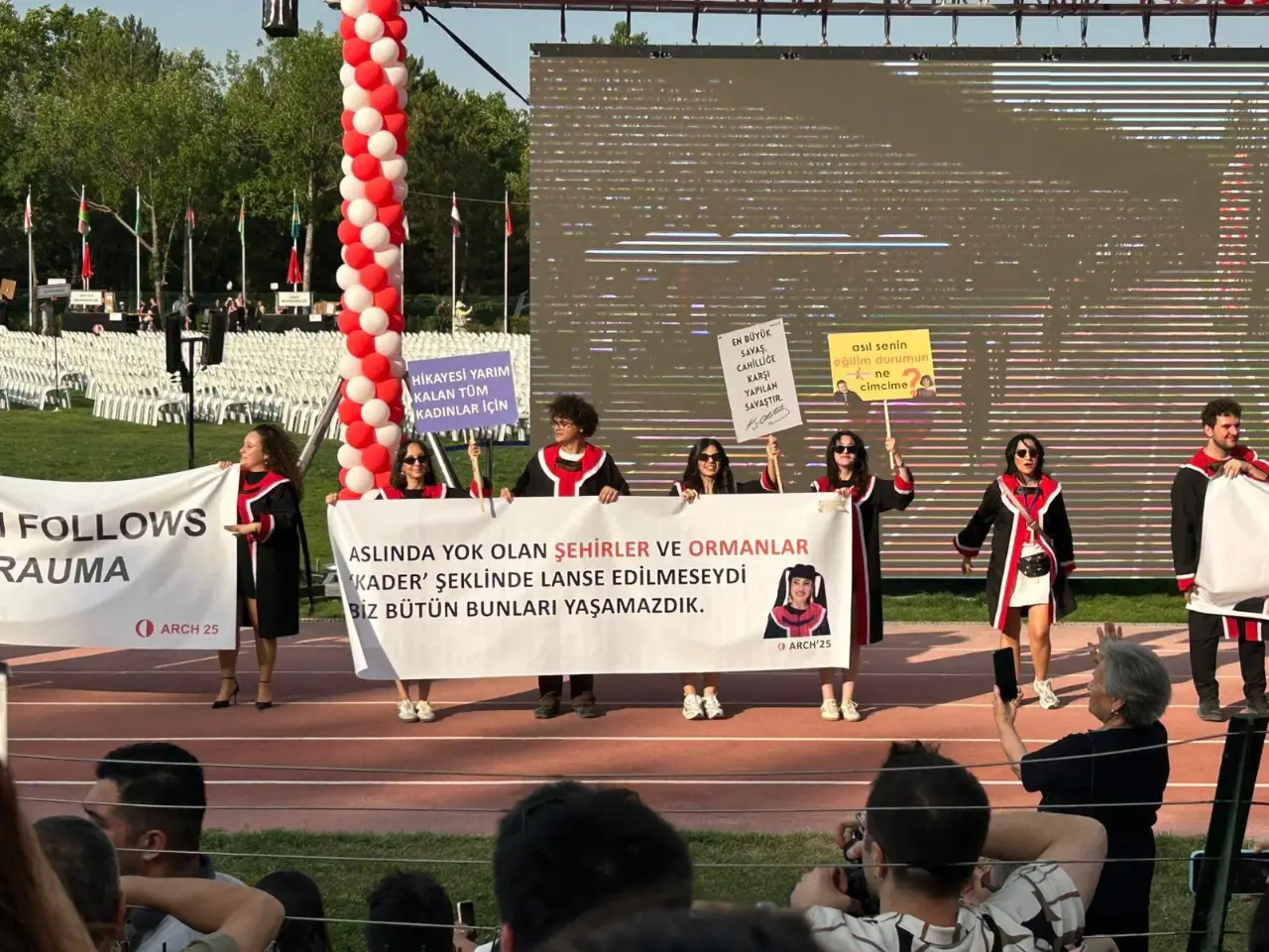 Aslında yok olan şehirler ve ormanlar bize 'kader' olarak lanse edilmeseydi biz bütün bunları yaşamazdık